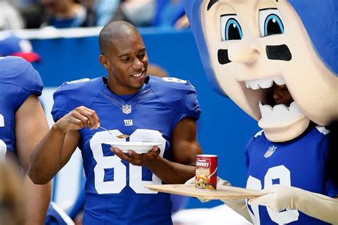 The New York Giants' Mascot in Action: Highlighting Memorable Moments Through Photos